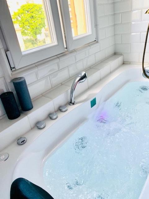 Spacious 5 Min To Sea