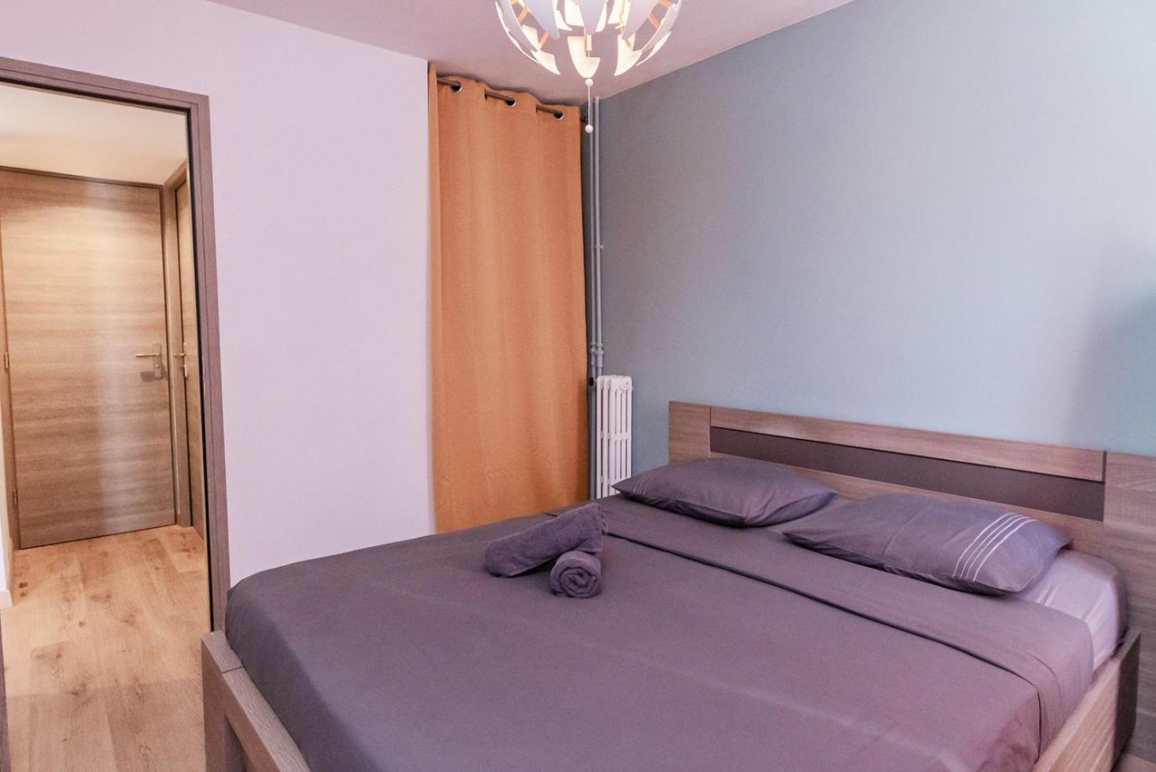 Beautiful 3 - Parking -centre -tram Apartment