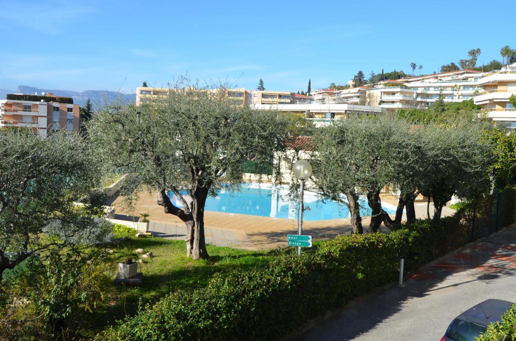 Plein Ciel - 5 Personnes Avec Piscine Sur La Corniche Fleurie A * Nice