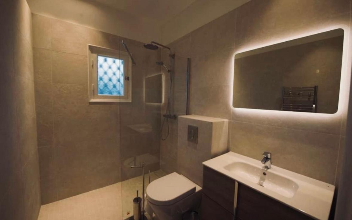 Prestigieuse Avec Piscine Privee Au Coeur De Nice