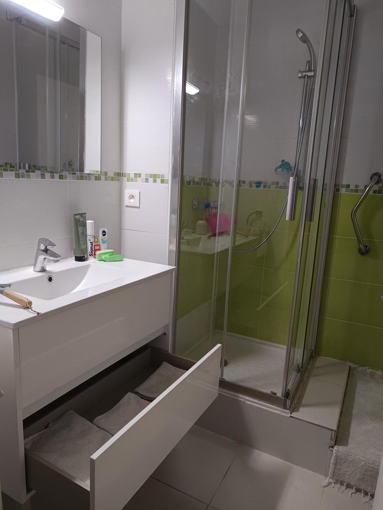 4- In Parking F4 Apartment *
