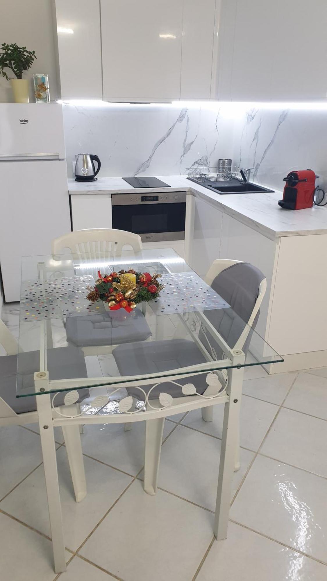 Apartment Place Close To The Ac Air , Wi Fi, Parking Nice