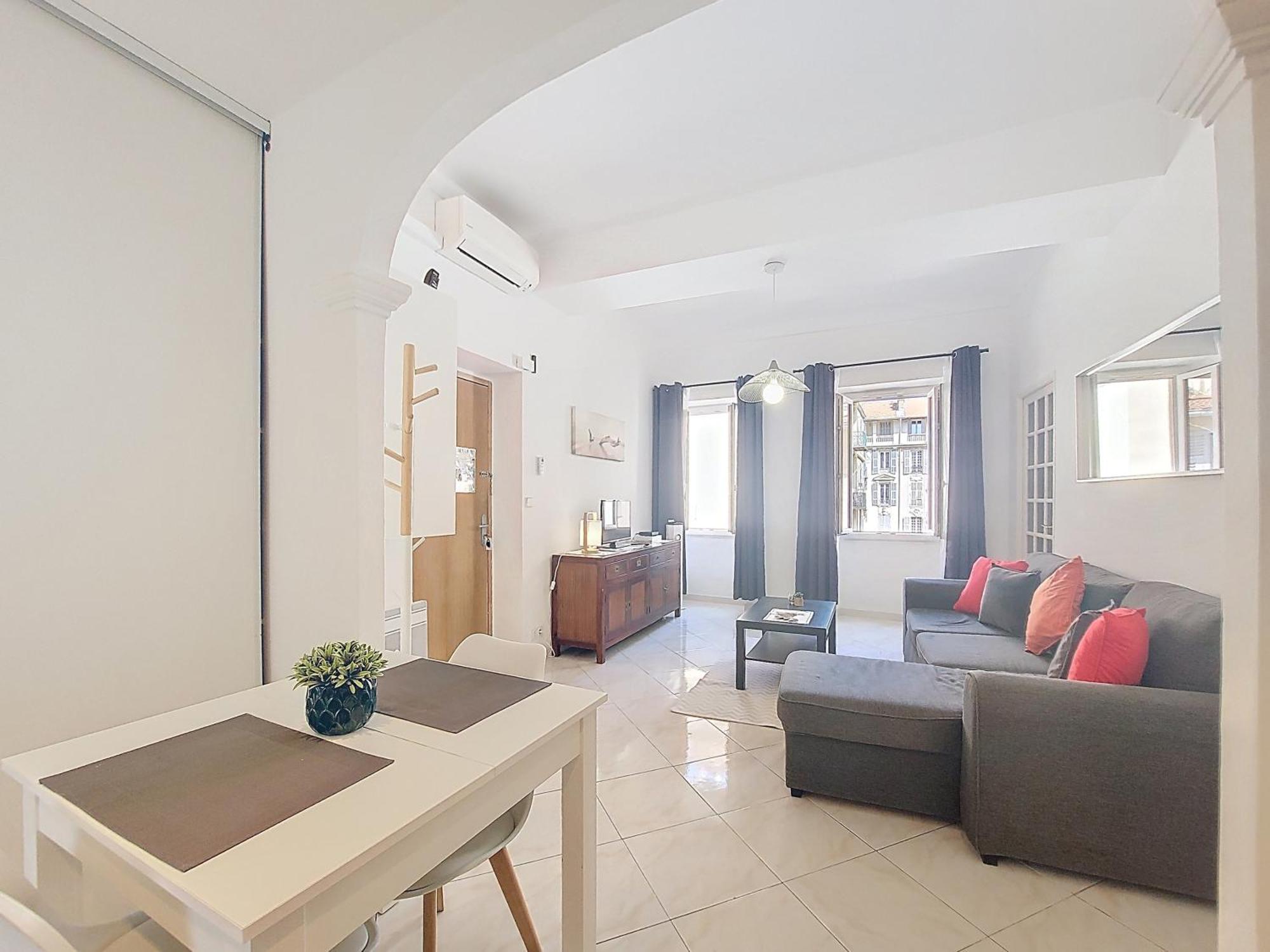 Nestor&jeeves - Bela Vista - - Near Nice