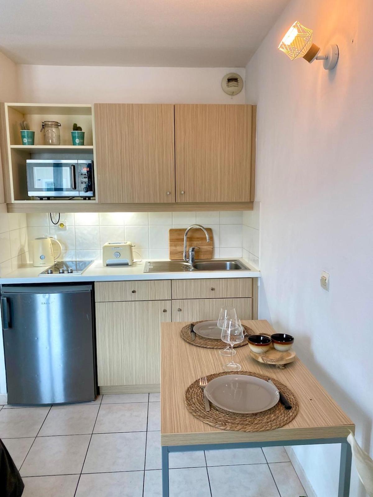 Apartment Charming With Swimming Pool *