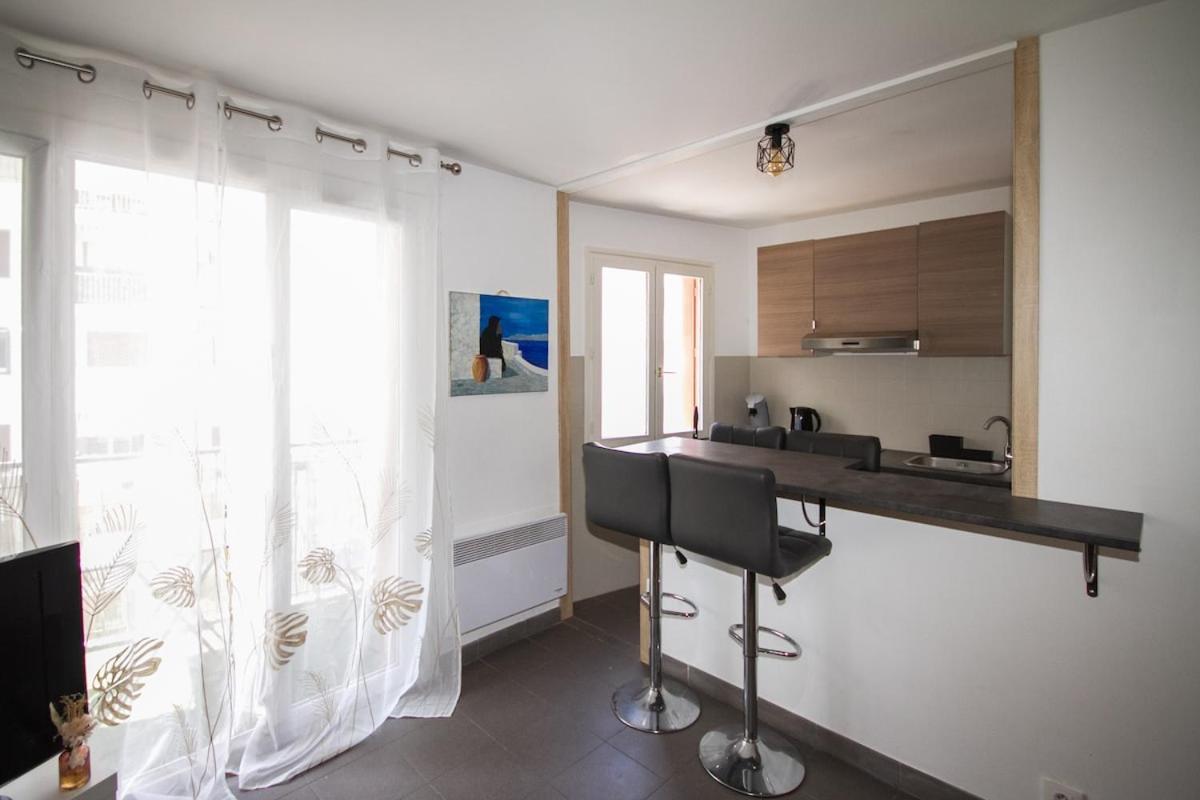 Apartment T2 Dernier Etage Avec Terrasse 5 Min De La Nice
