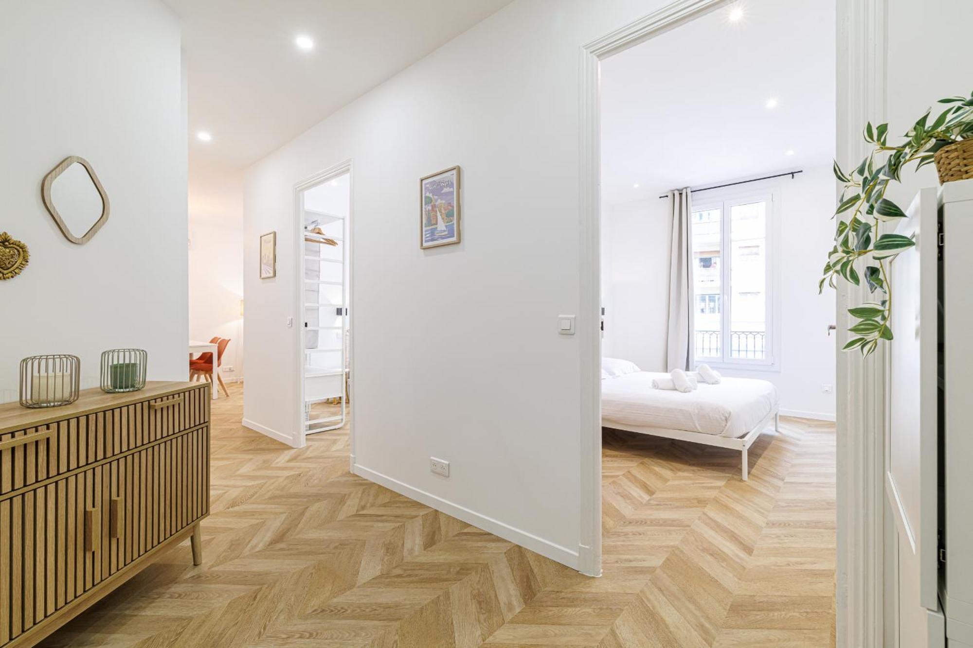 Apartment Large & Confort 2 Bdr Renovated