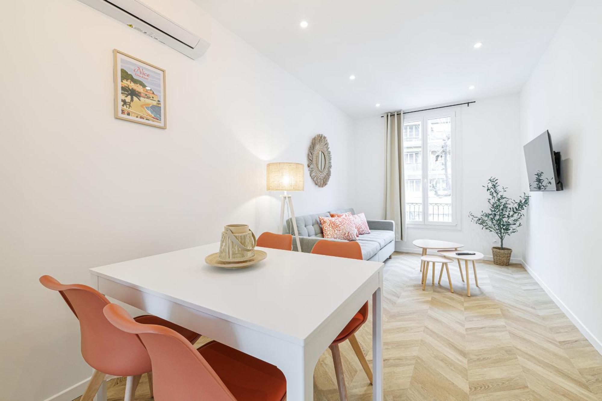 Apartment Large & Confort 2 Bdr Renovated