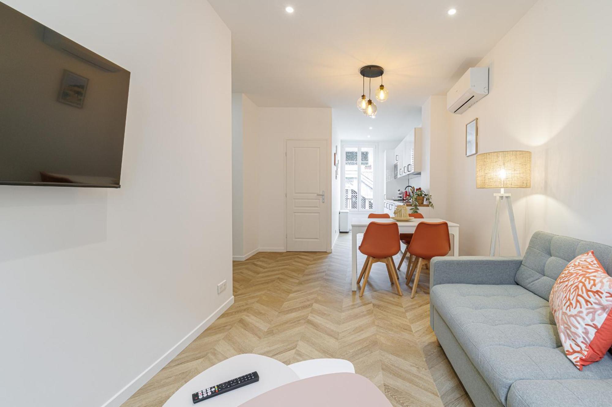 Large & Confort 2 Bdr Renovated Apartment