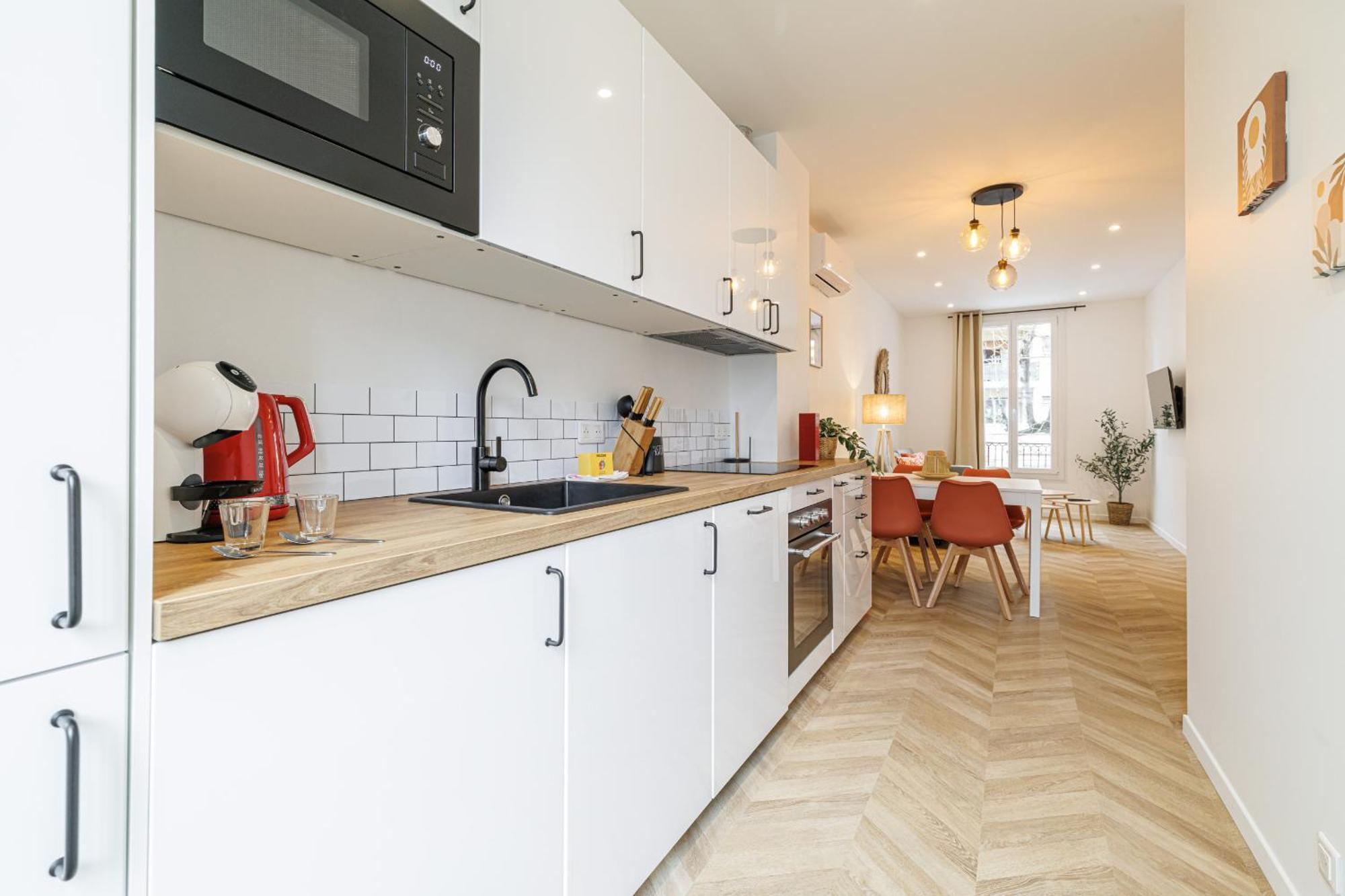 Apartment Large & Confort 2 Bdr Renovated