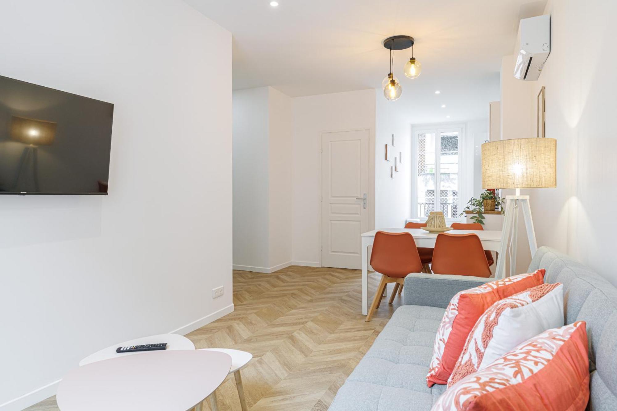 Apartment Large & Confort 2 Bdr Renovated *