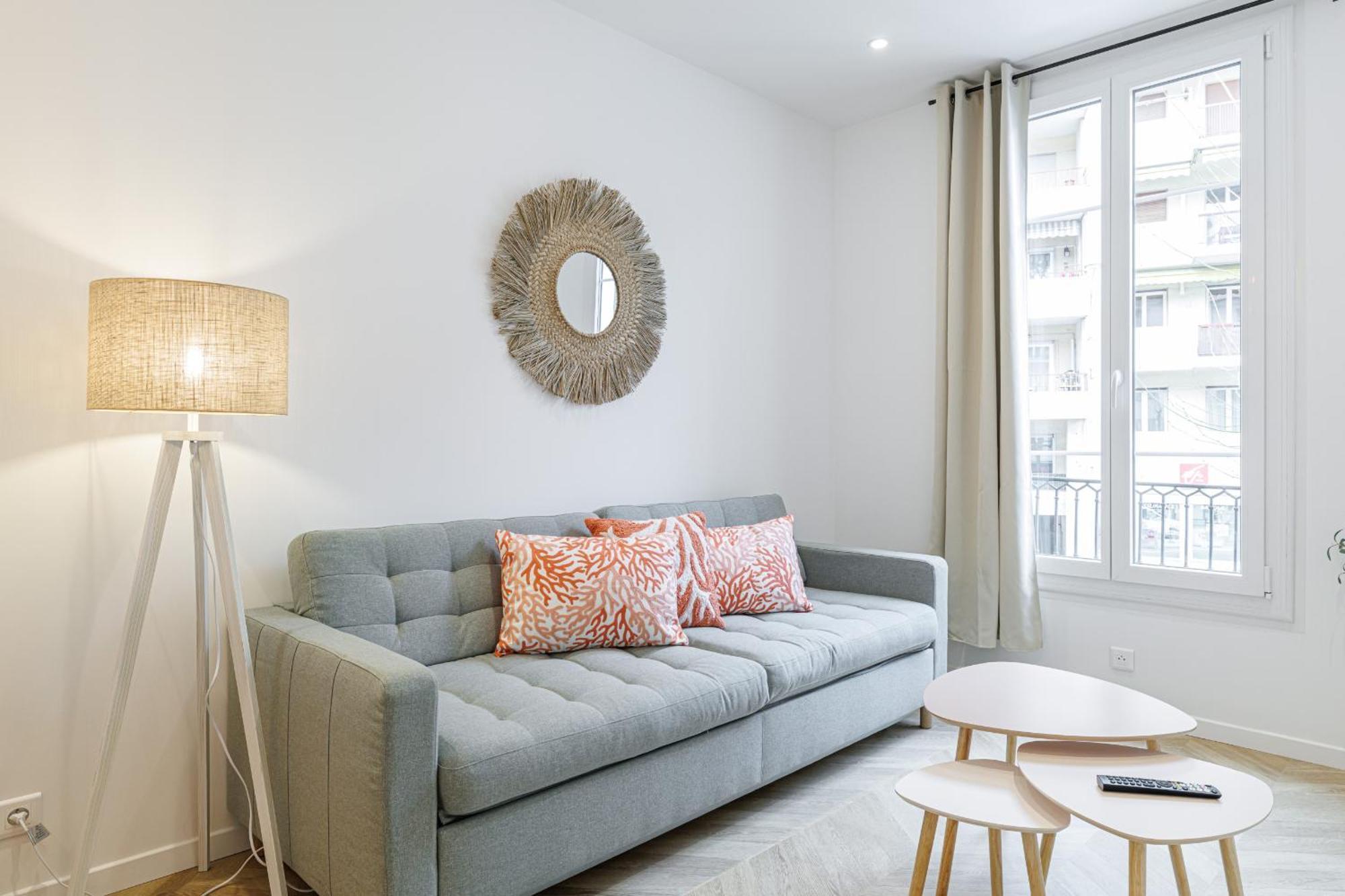 Large & Confort 2 Bdr Renovated Apartment