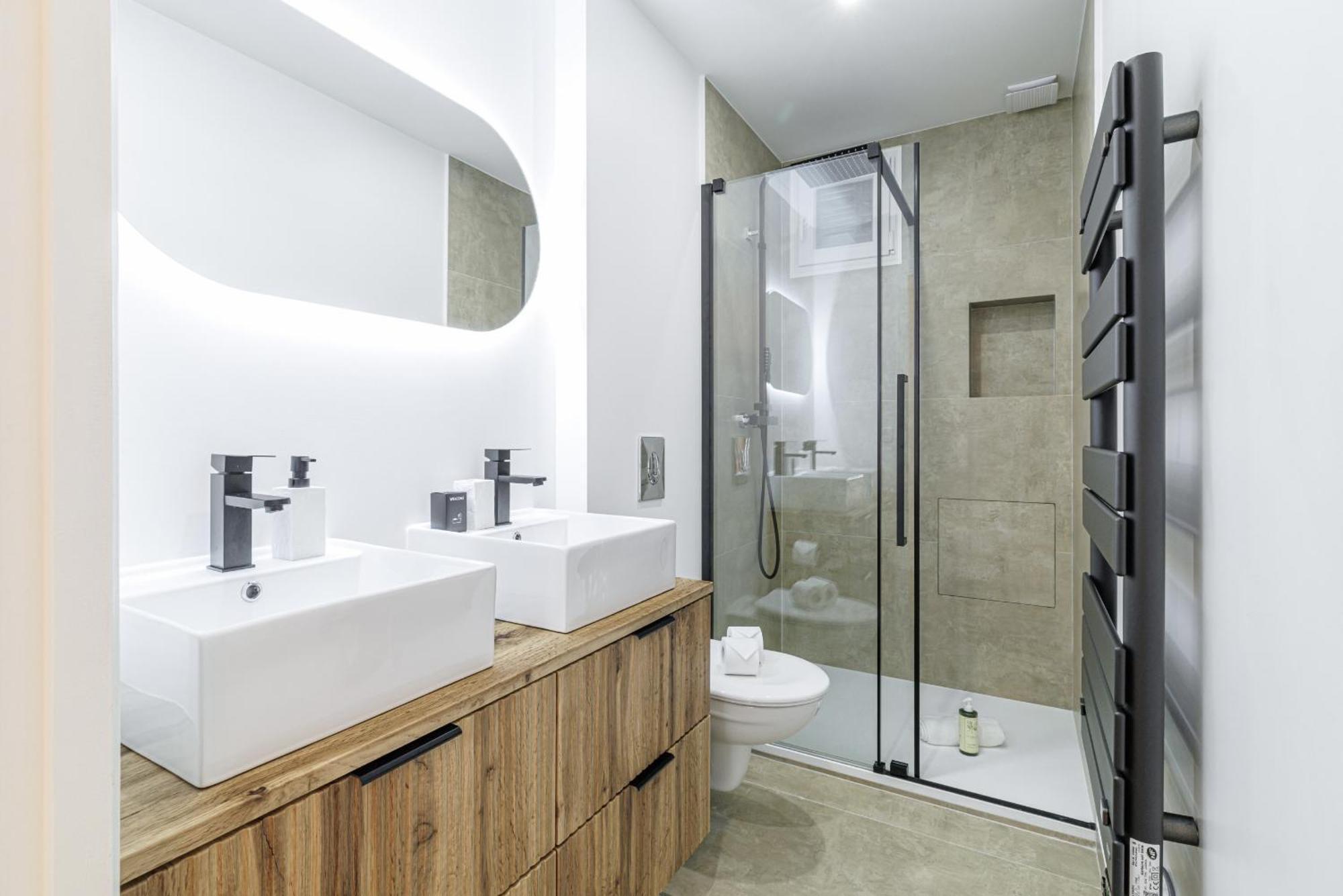 Apartment Large & Confort 2 Bdr Renovated *