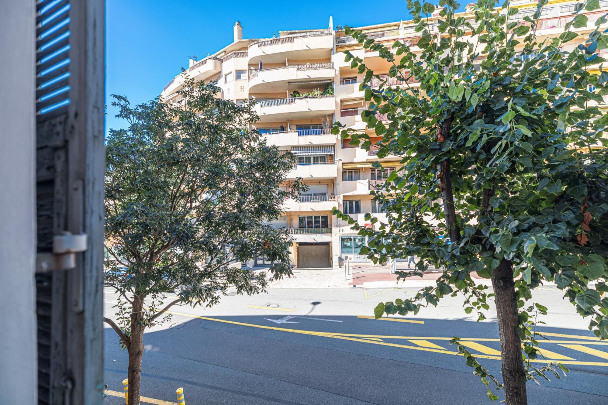 Large & Confort 2 Bdr Renovated