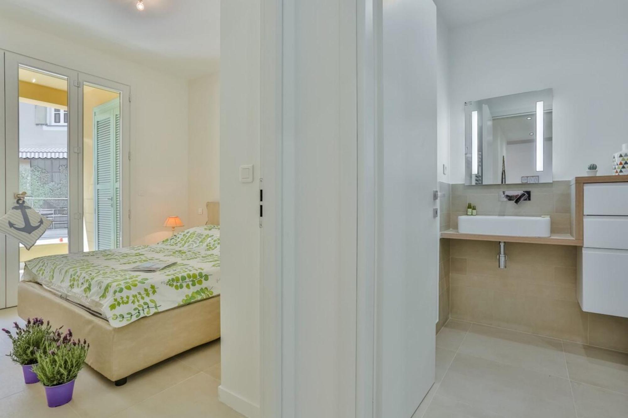 Apartment France 82 Tp -1 Min From The Sea - Terrace - Parking Nice