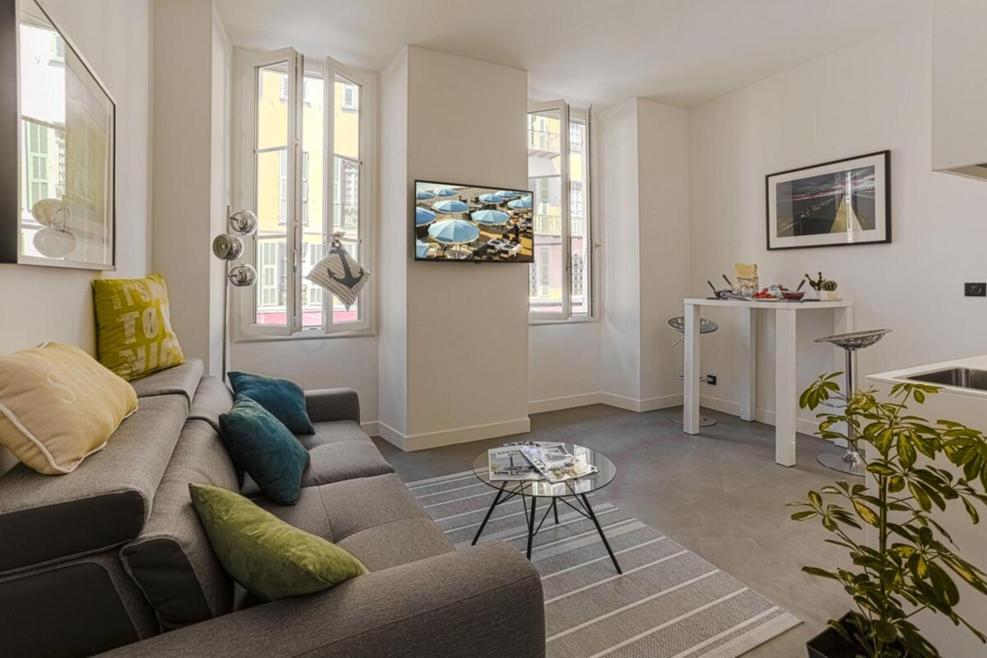 Paule - Great Old Town W Ac Apartment *