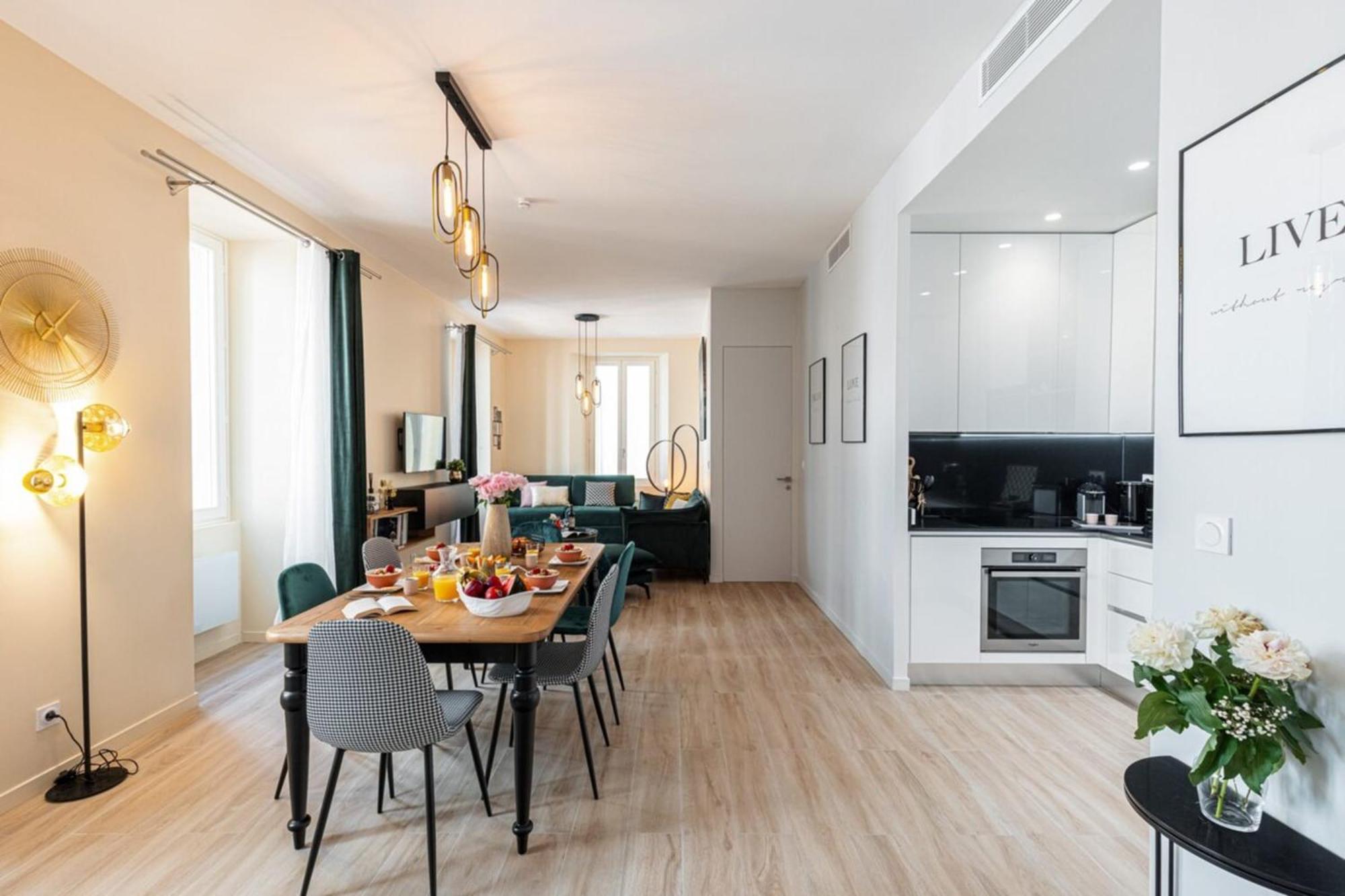 Gesu - 2 Bedroom In Old Town - Gesu Square