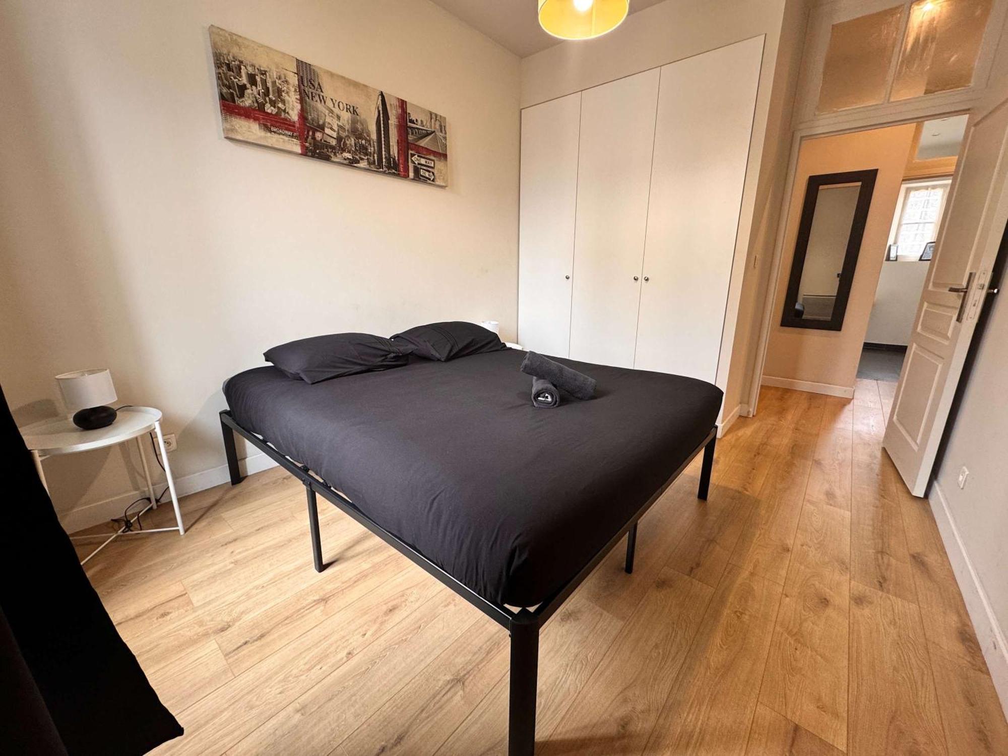 Apartment Hype-center Balcony 3br Ac Near Tram For6 Guests *