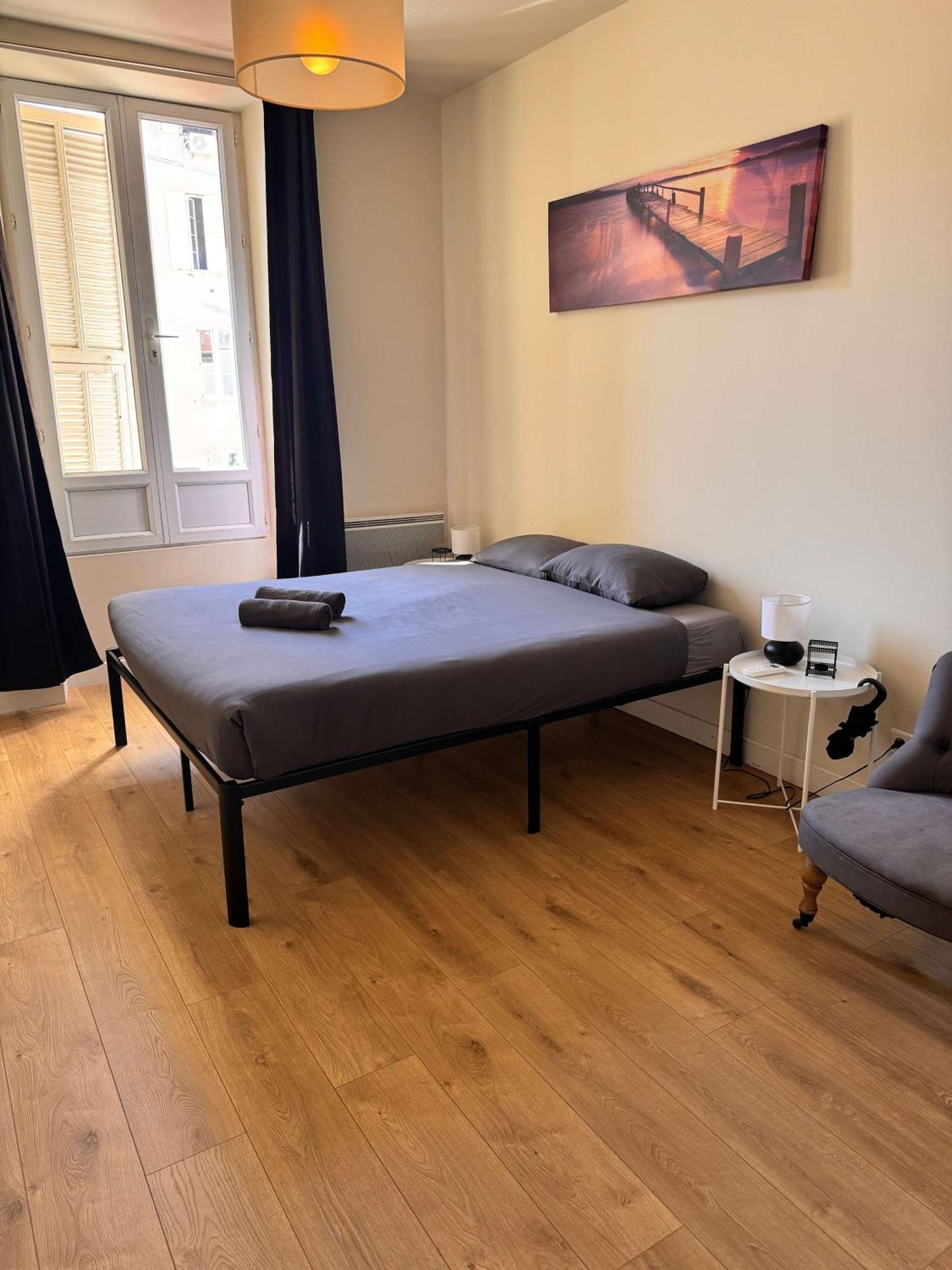 Apartment Hype-center Balcony 3br Ac Near Tram For6 Guests Nice