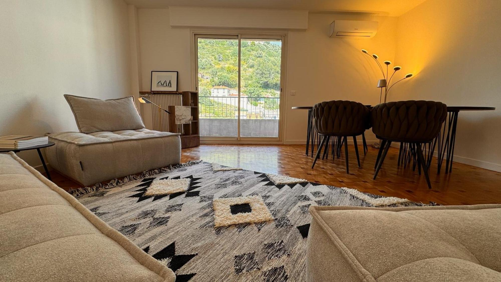 Elegant 3 Pieces, 2 Chambres, 4 Pers, Clim, Wi-fi, Proche Des Plages Apartment Nice