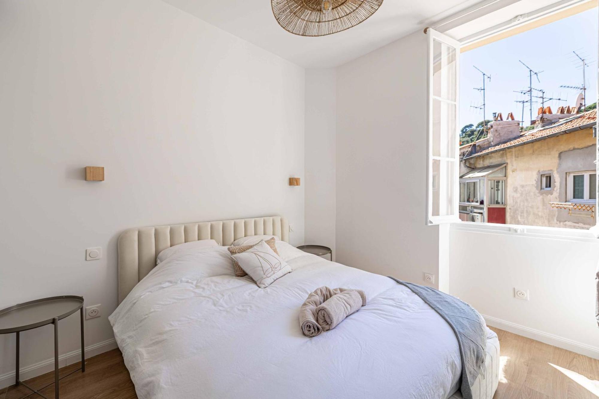 Neuf 2 Pieces Port *