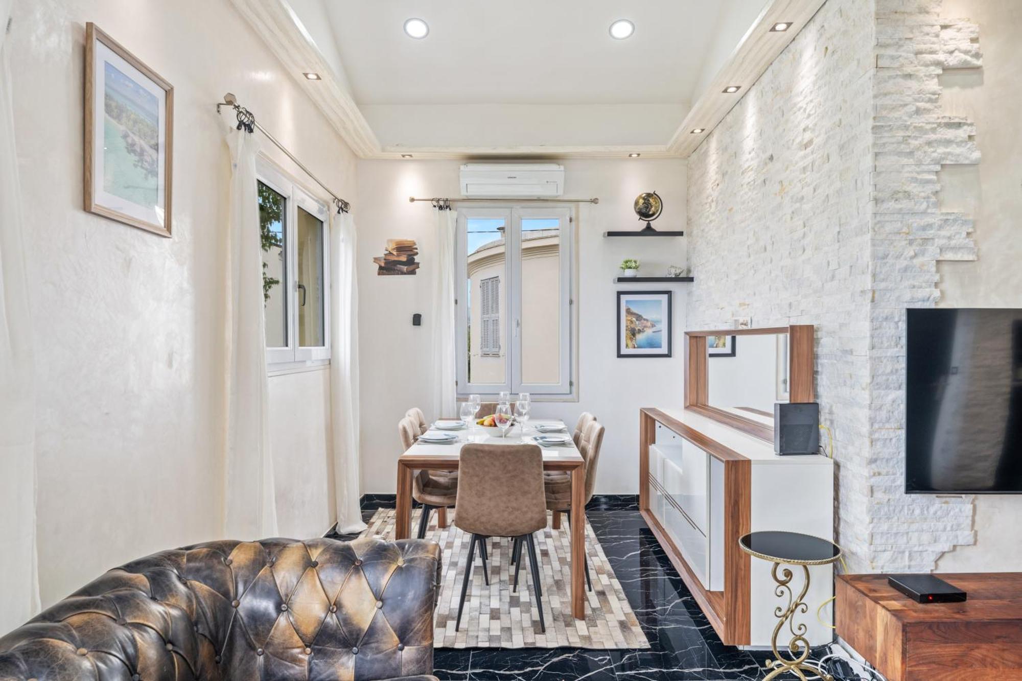 Nissarda, Maison Nicoise Avec Vue Mer, Parking, A 5 Minutes Du Port Nice