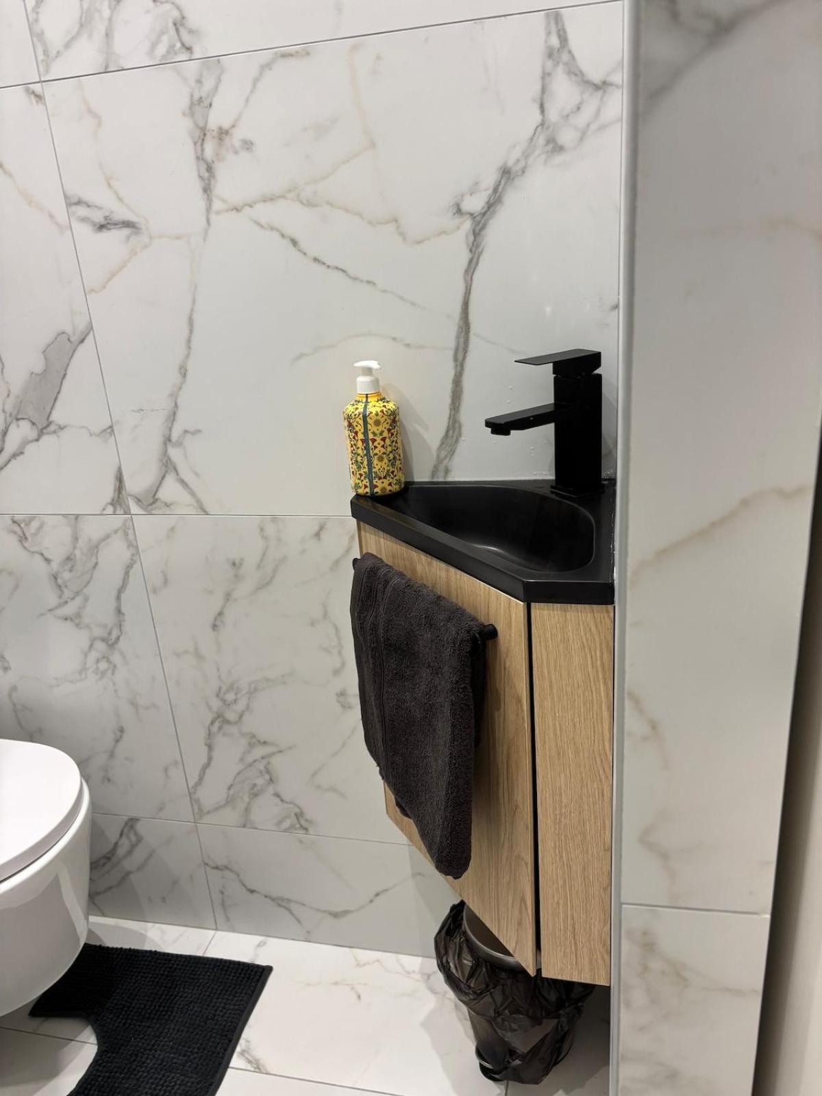 Beautiful And Super Apartment