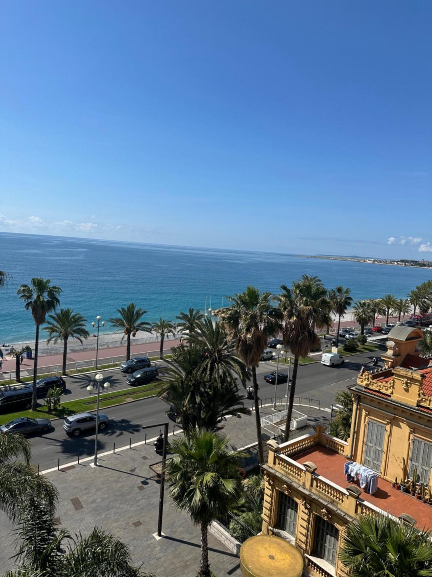 Sea View - Promenade Des 1 Bdr Apartment