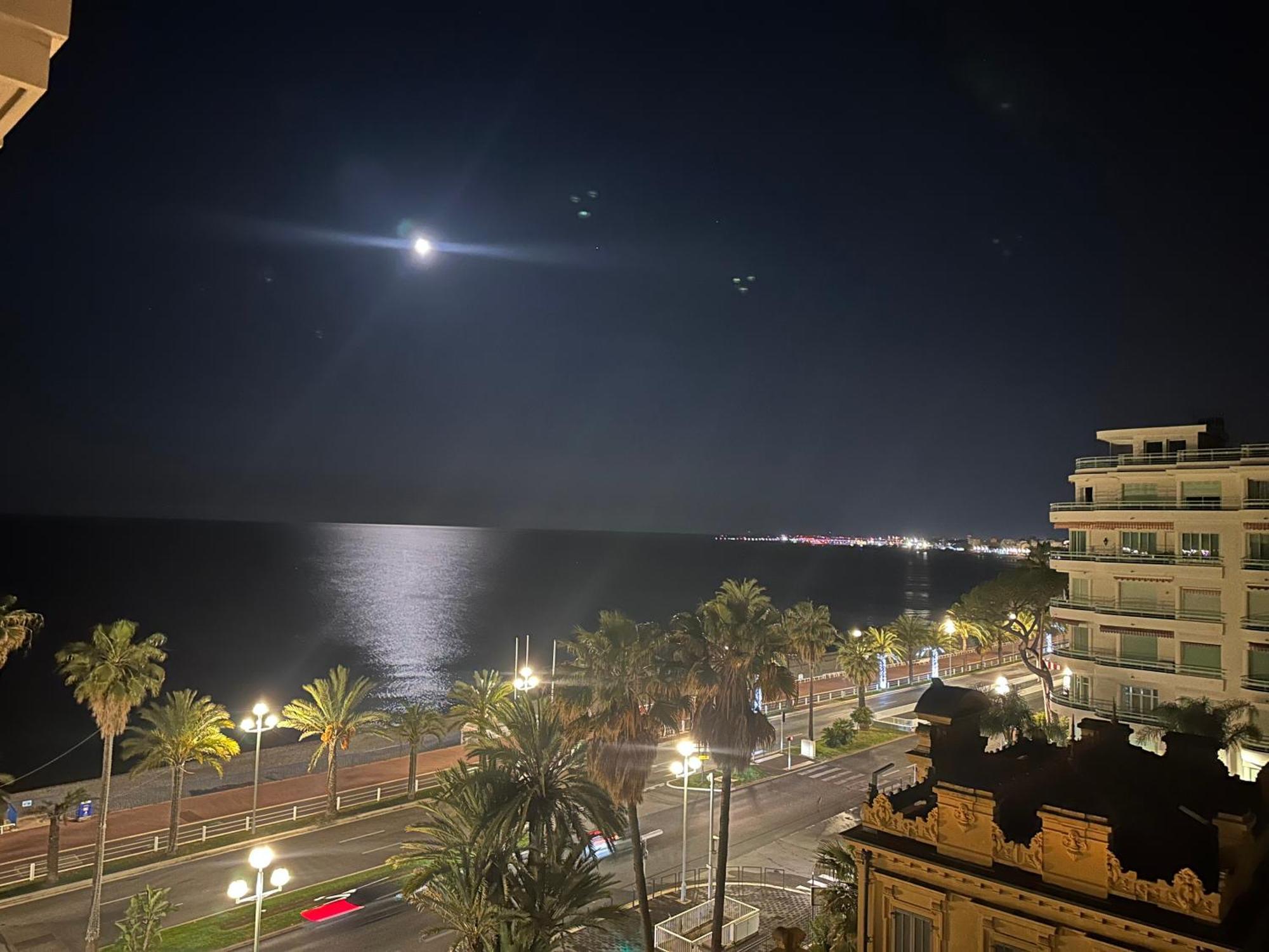 Apartment Sea View - Promenade Des 1 Bdr Nice