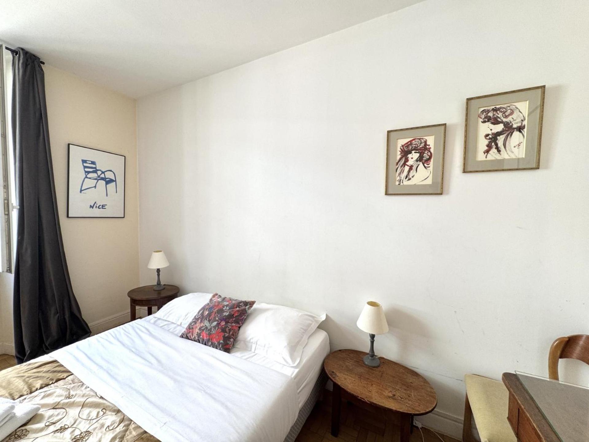 Riviera - Des Postes 2 - Center Massena