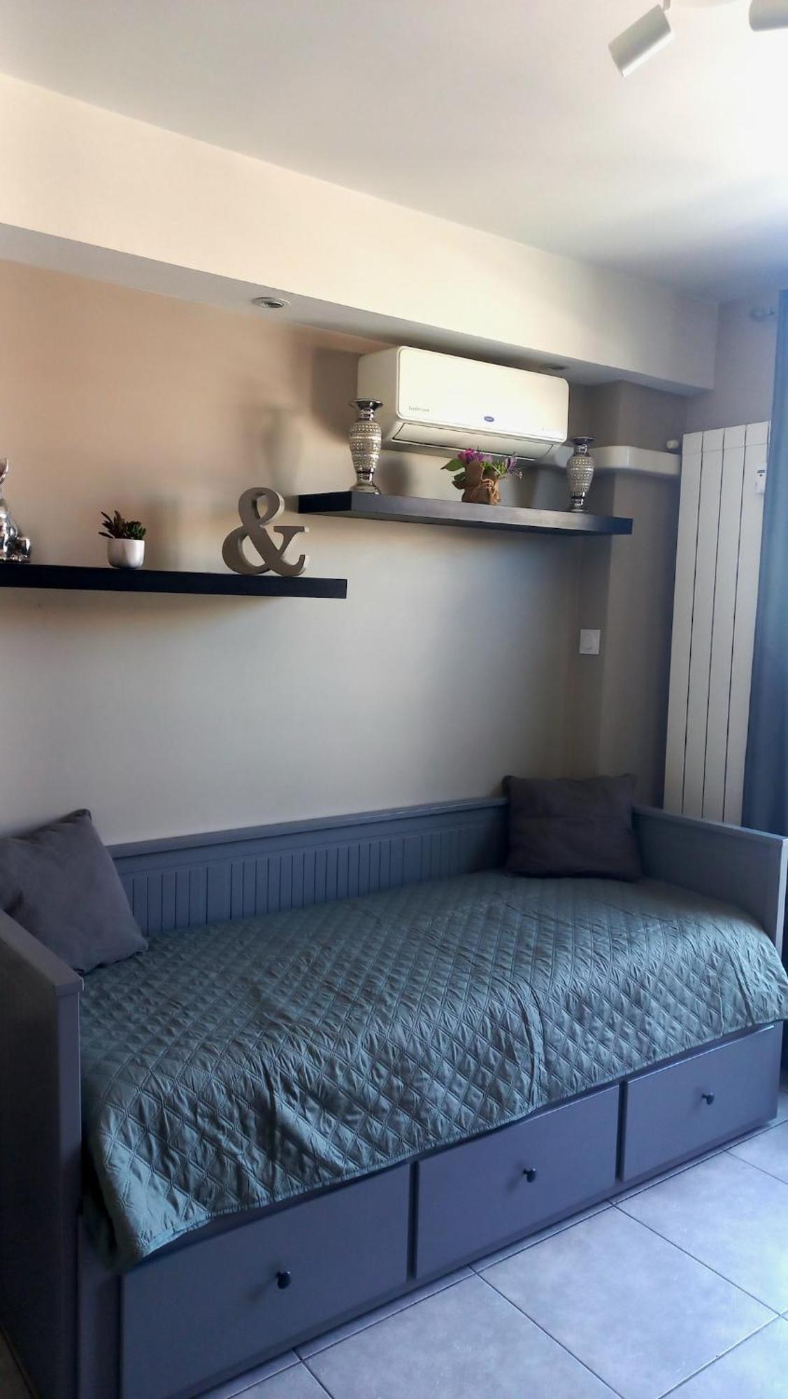 Charming With Terrace In Apartment