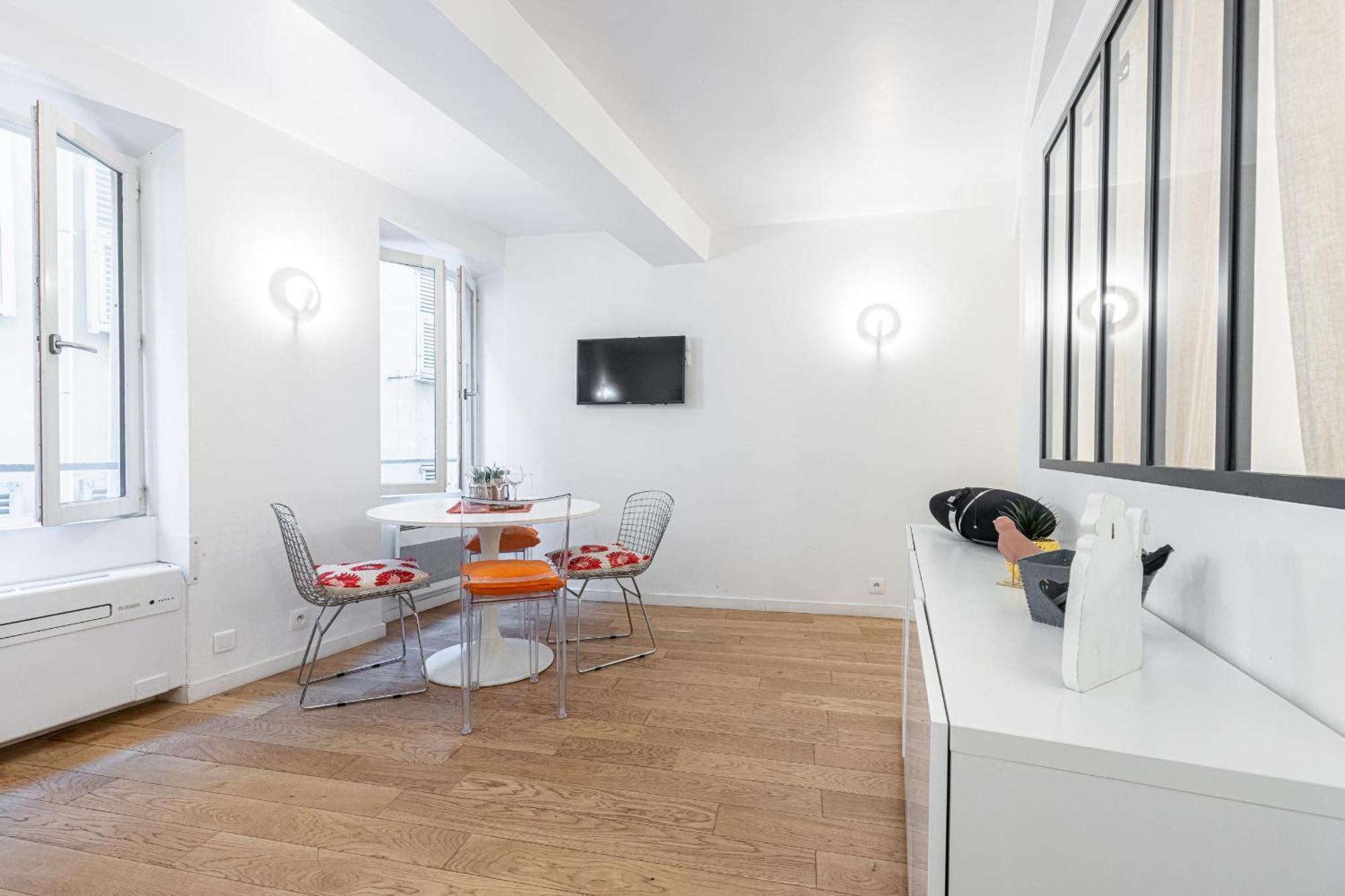 Quiet And Cosy 1bdr In Vieux Nice! Apartamento Nice