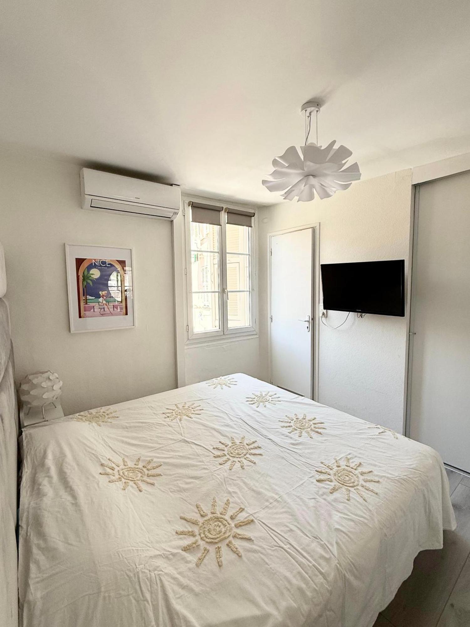 La Vie Est Belle - T2 - Coeur De Appartement Nice