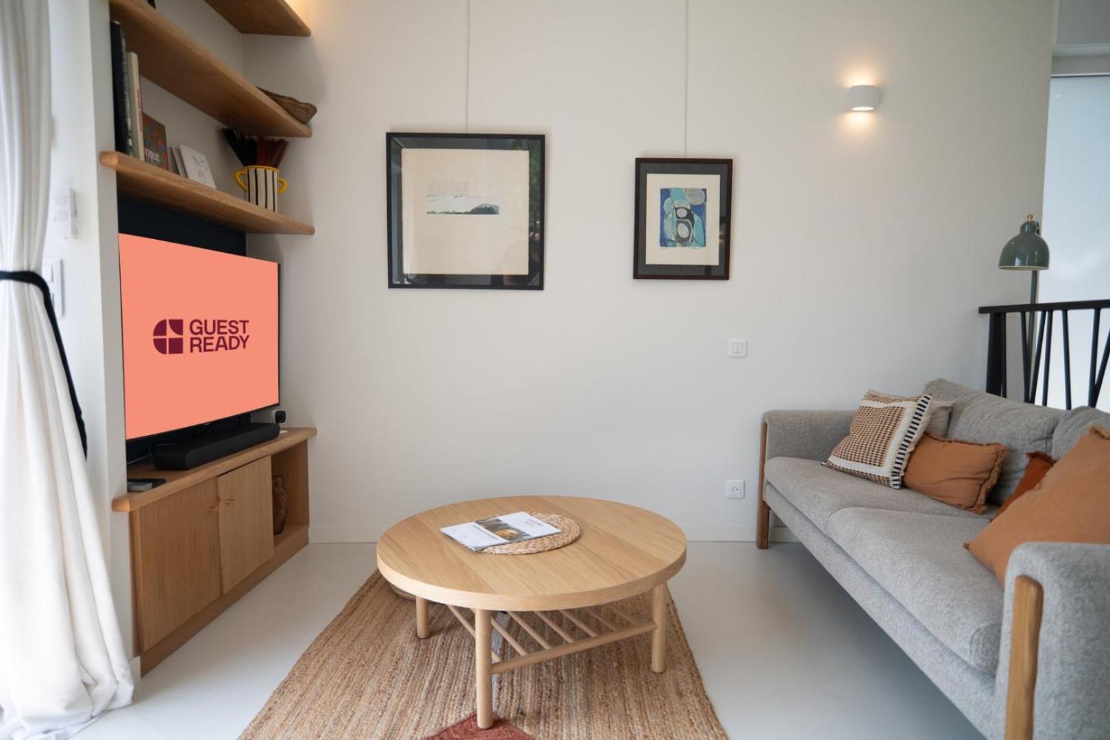 Guest house Guestready - Spacious Comfort With Sunny Garden 4*