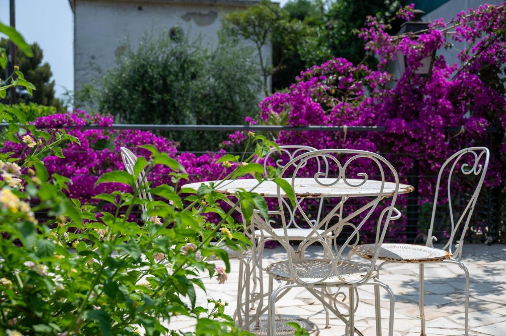 Guestready - Spacious Comfort With Sunny Garden Nice