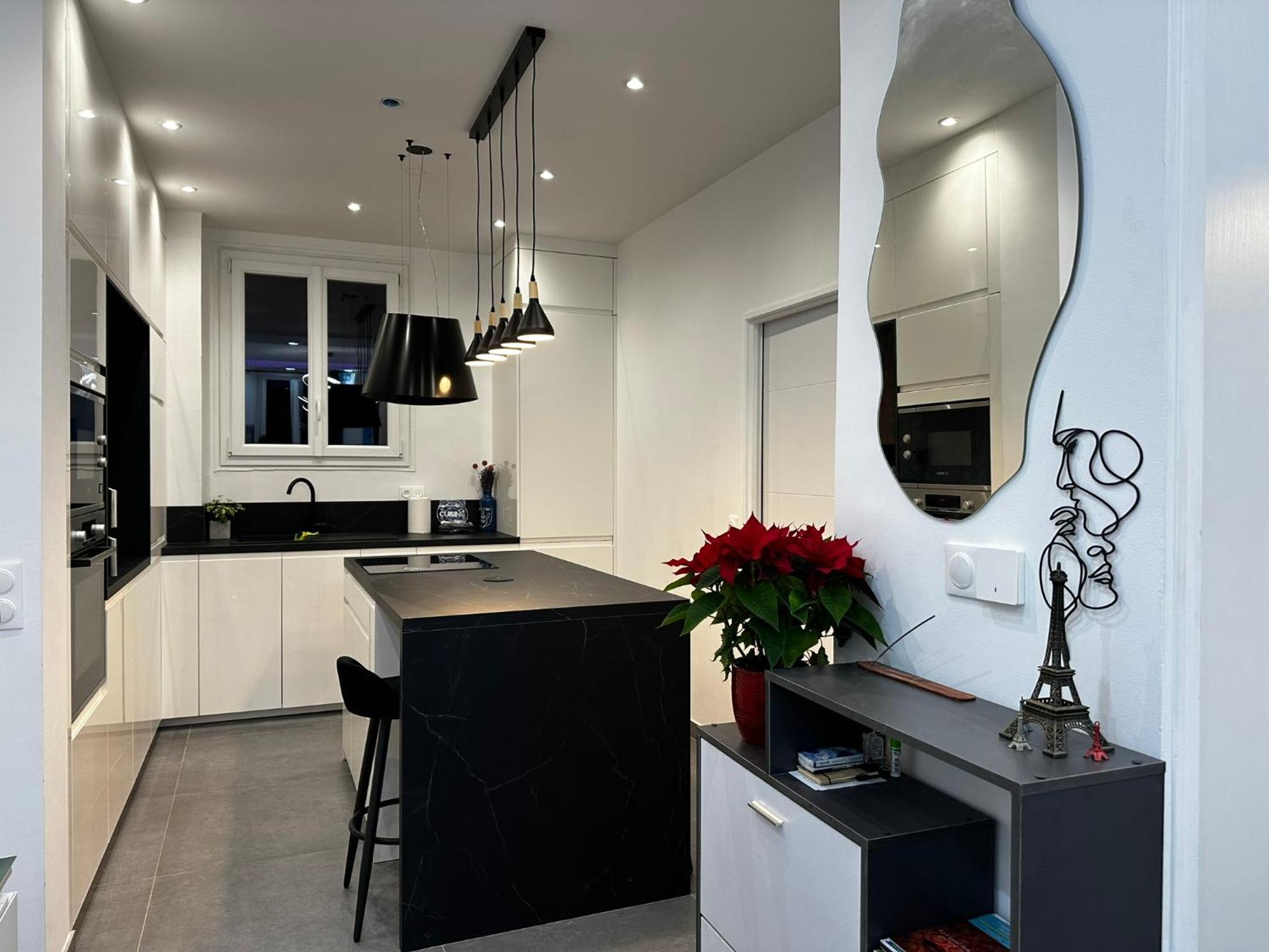 Chic Renovated - Liberation - Entire 2br 2ba Or Private With Private Bathrooms - Ac And Garage On Request Nice