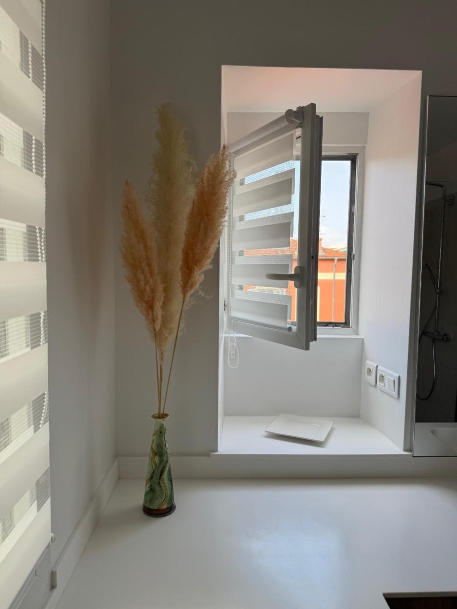 Renovated Luxury Cocoon Place Massena Apartment *