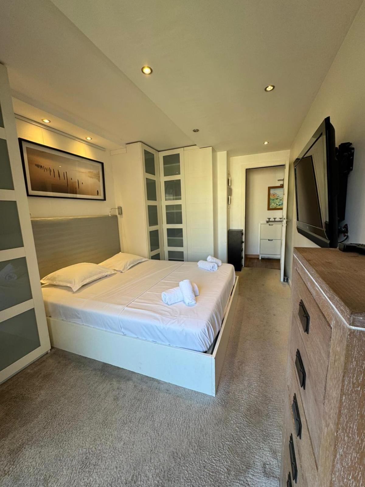 Siena - 6 Personnes Avec Terrasse Et Jacuzzi Plein Coeur Centre-ville Quartier Du Port De *