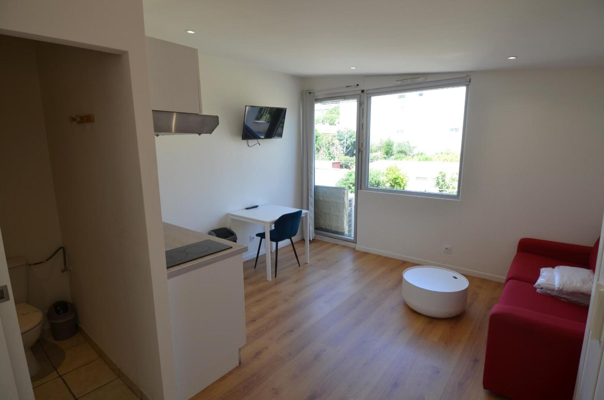 Cassin - Next To Tramway Line 2 Near Airport * Nice