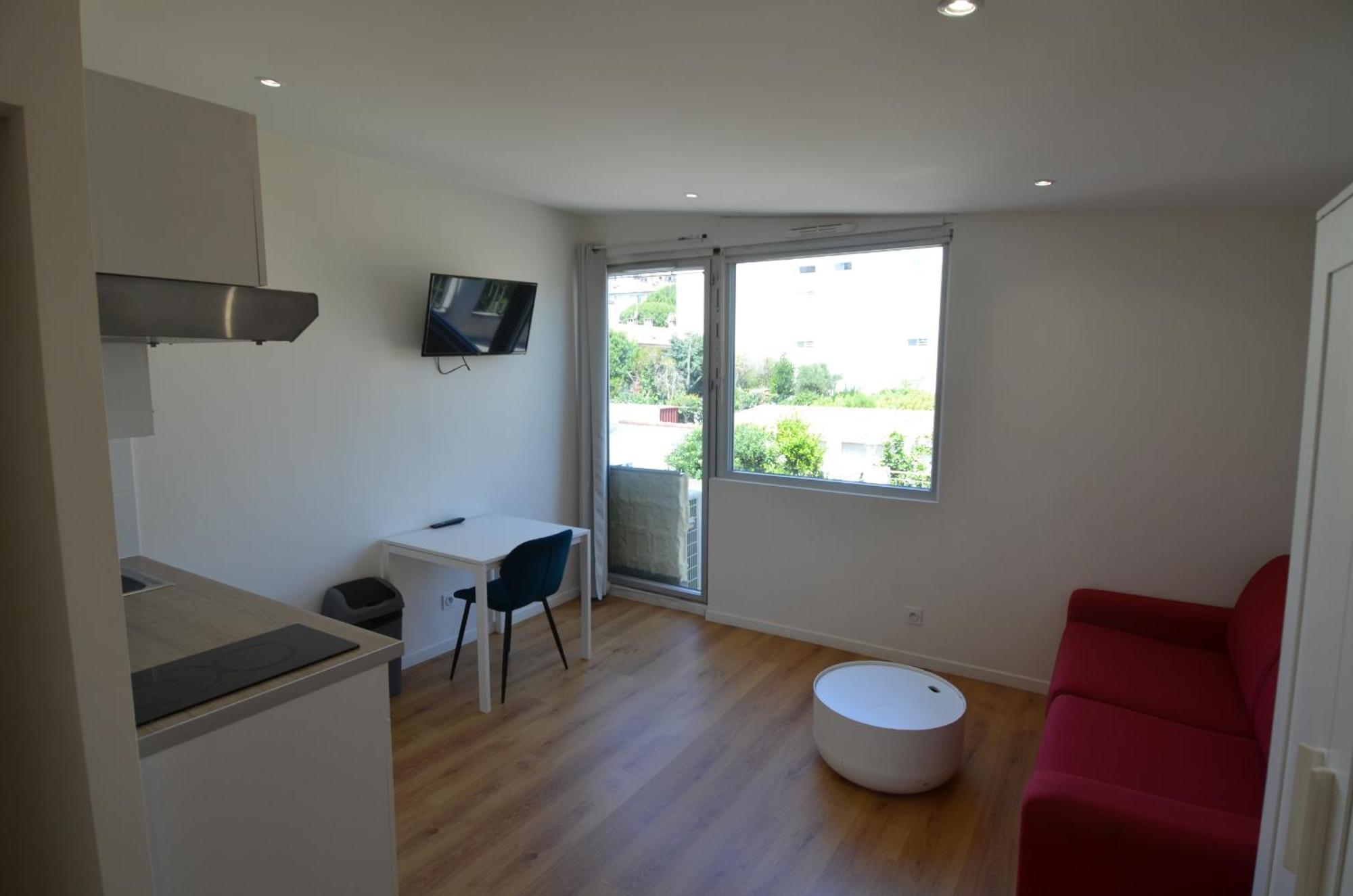 Apartamento Cassin - Next To Tramway Line 2 Near Airport