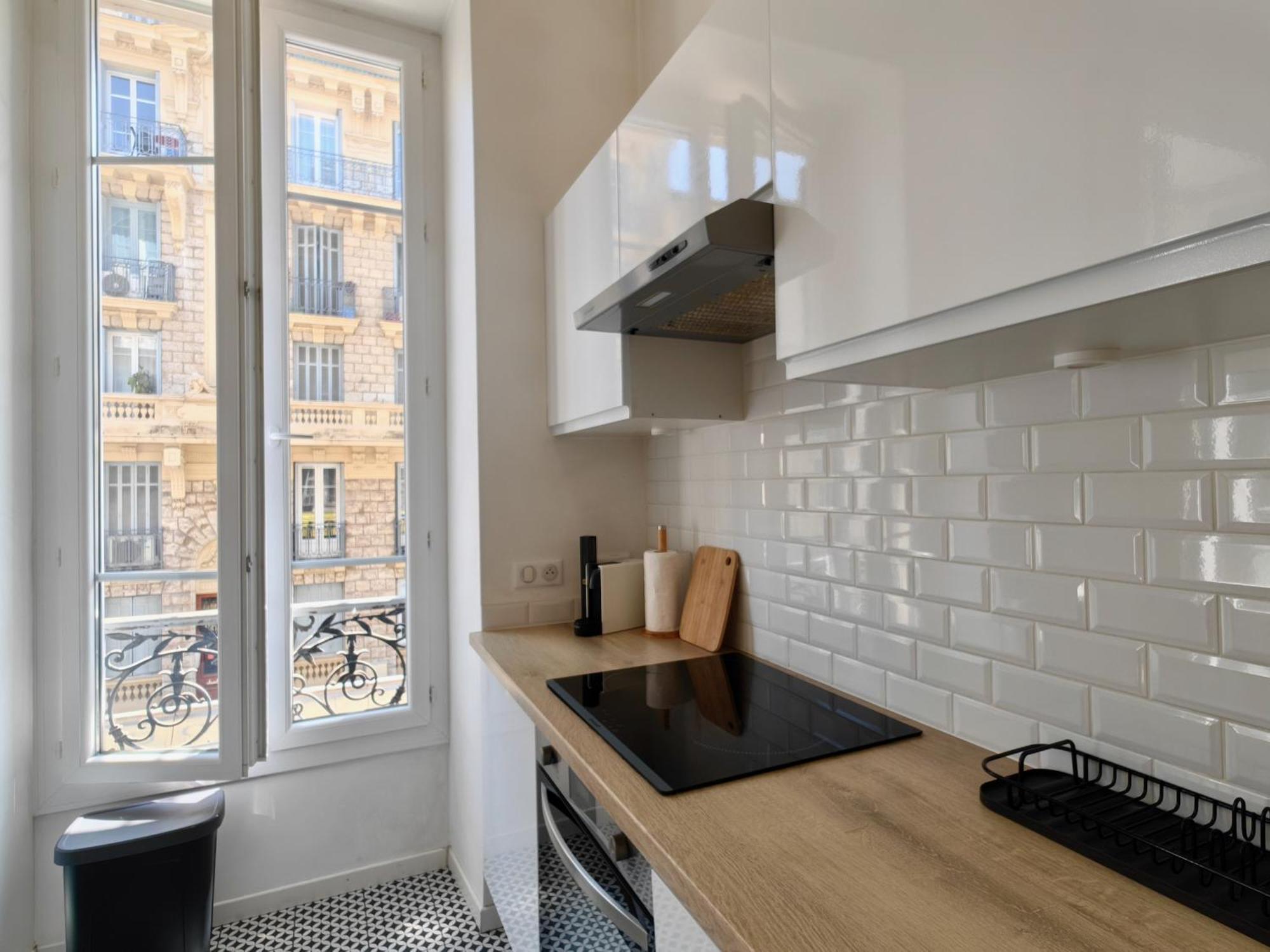 Le Rossini By Bookking Guys Nice