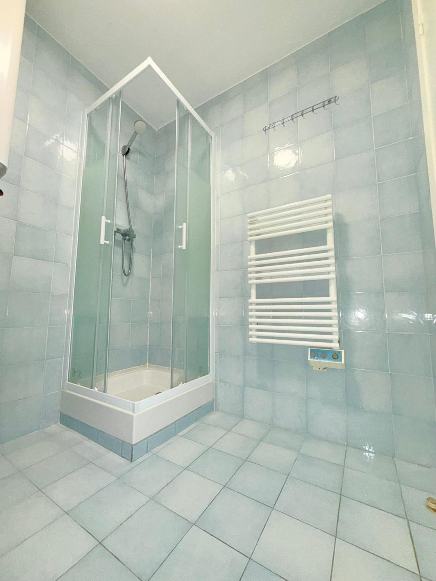 Place Close To The Ac Air , Wi Fi, Parking Nice