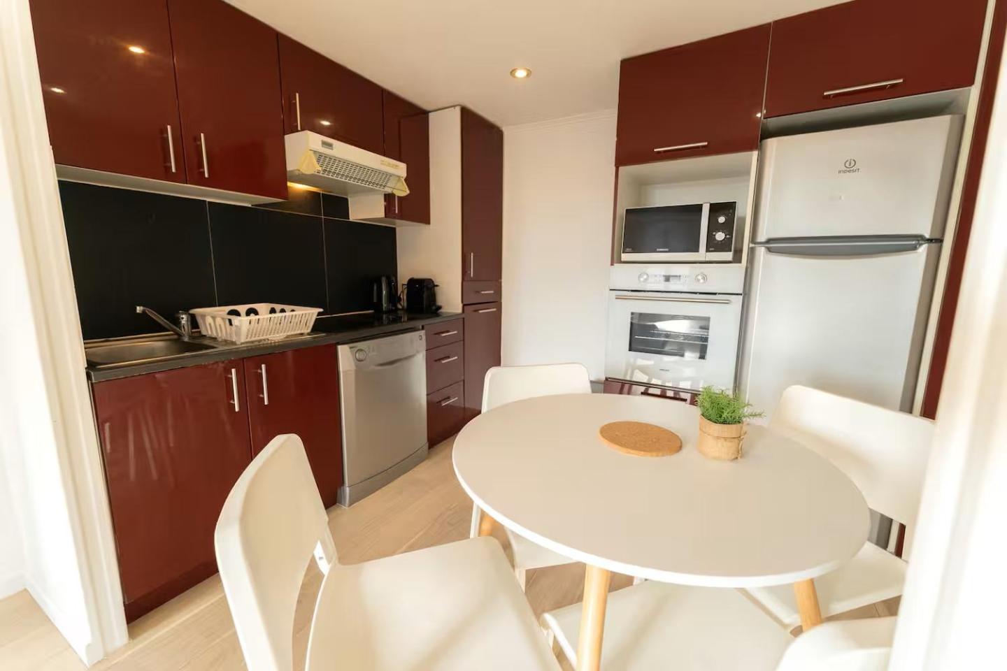 Fc Beau Et Spacieux 2p En Plein Coeur De Nice