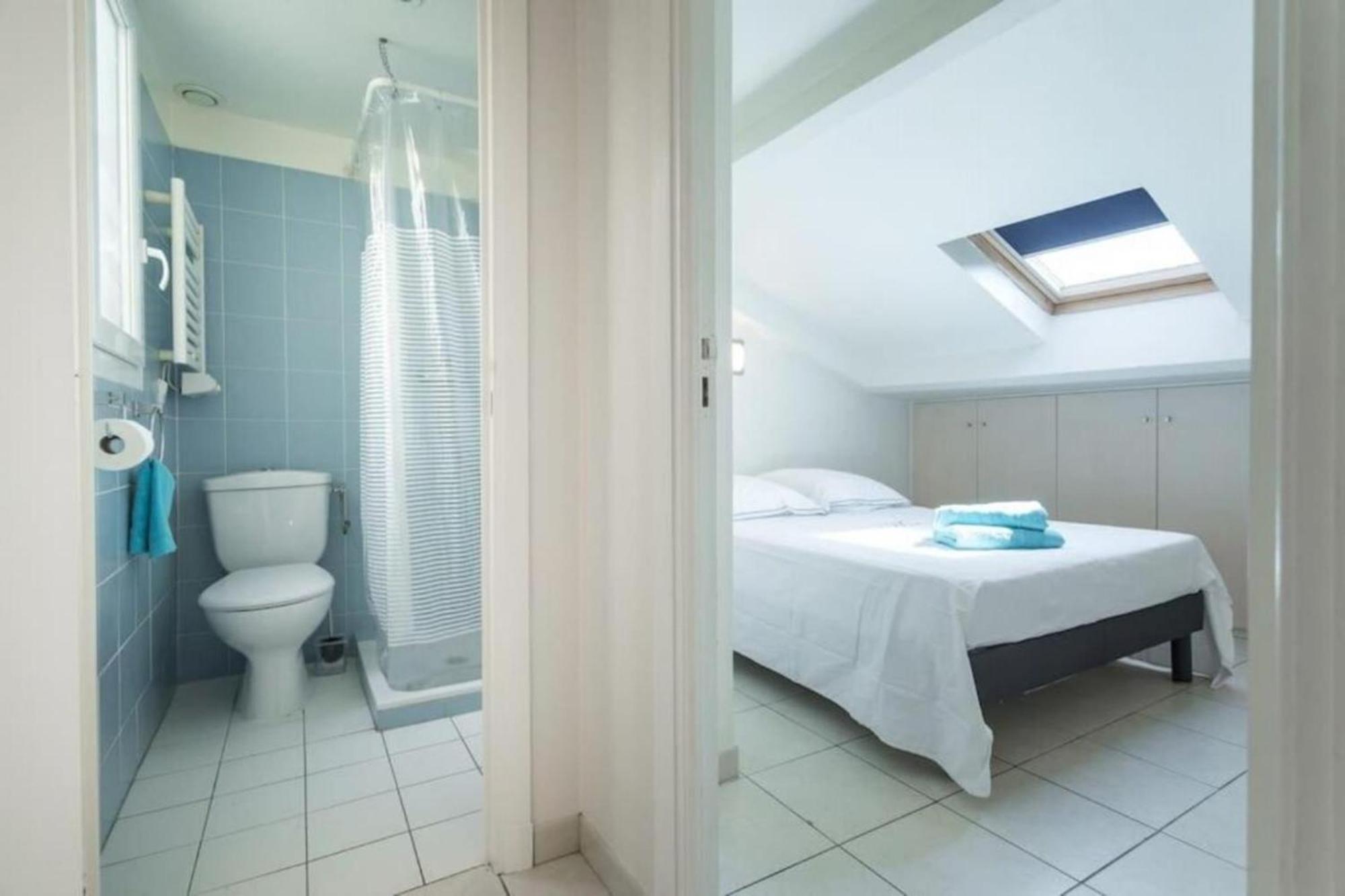 Port 3 - Spacious And W Ac On The Port *