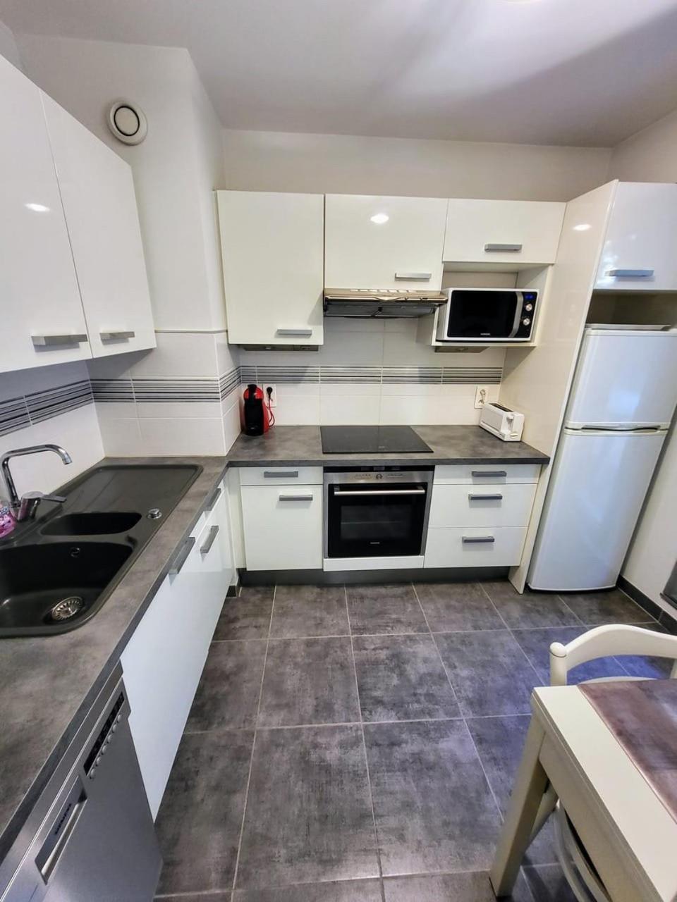 Apartment Proche Nice