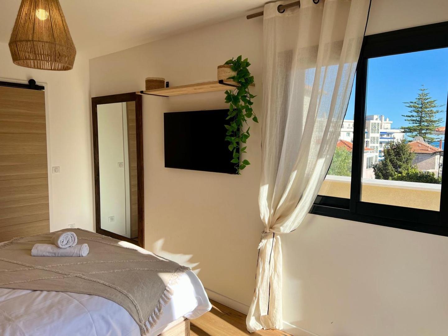 Moderne Pour 8 Personnes - Vue Sur ! *
