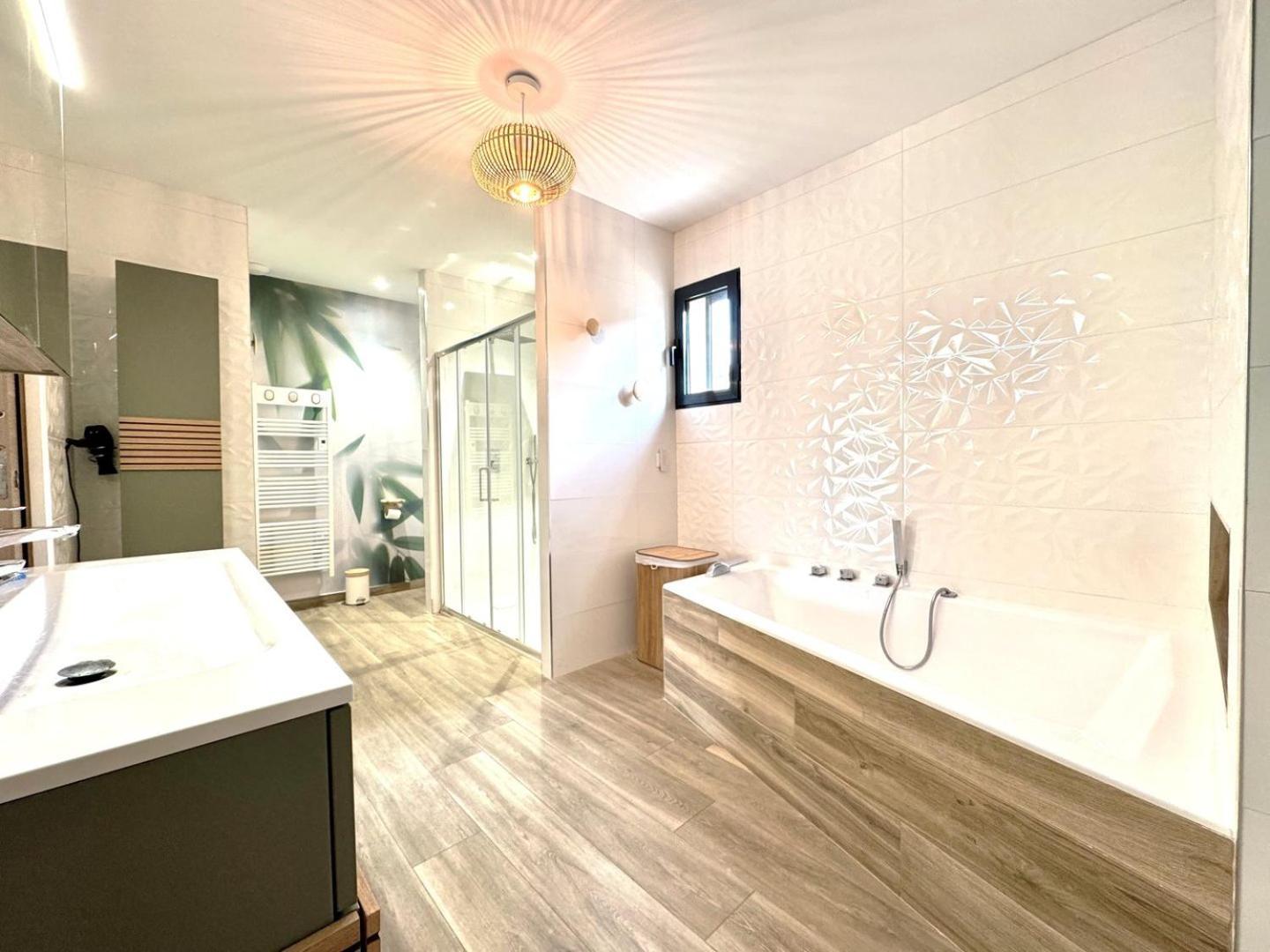 Villa Moderne Pour 8 Personnes - Vue Sur ! Nice