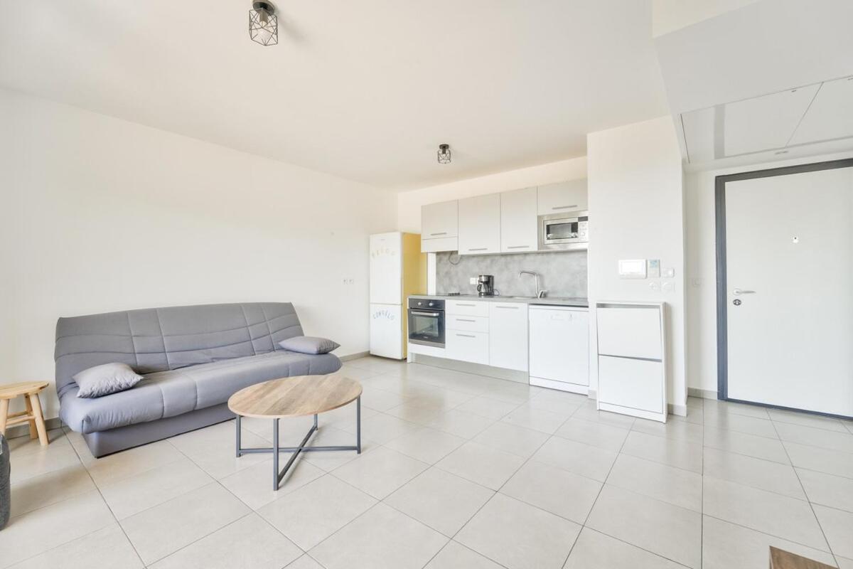 Lovely 1br With Garden, Private Parking & Sea View Appartement Nice