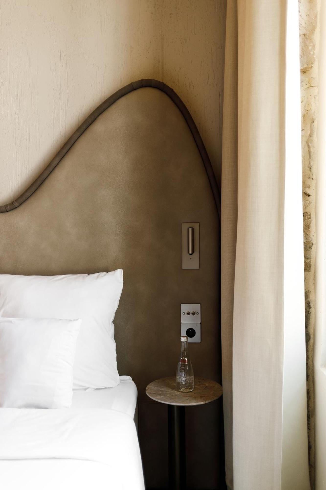 Notre Dame - Self Check-in Hotel