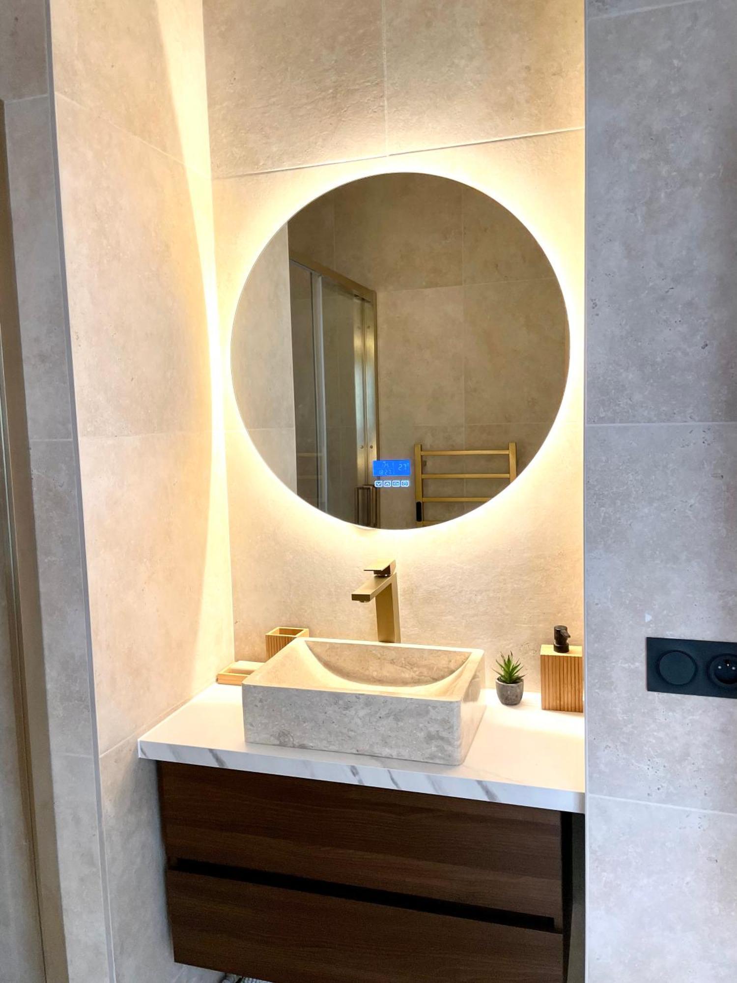 2 Pieces Avec Balcon Apartment