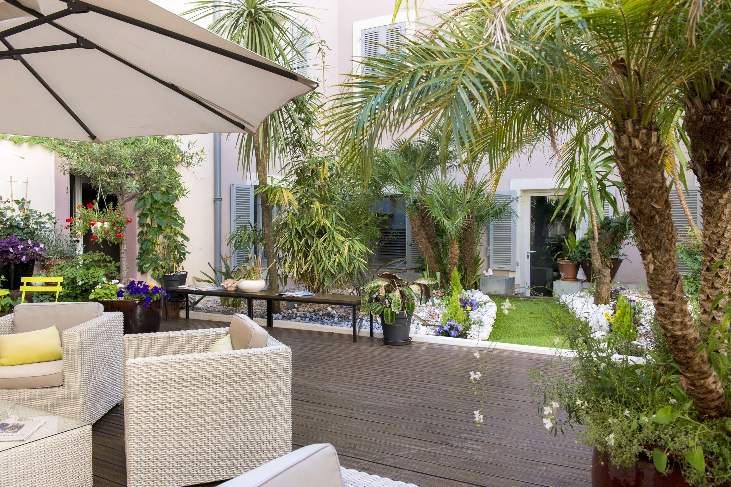 Beau Rivage Hotel